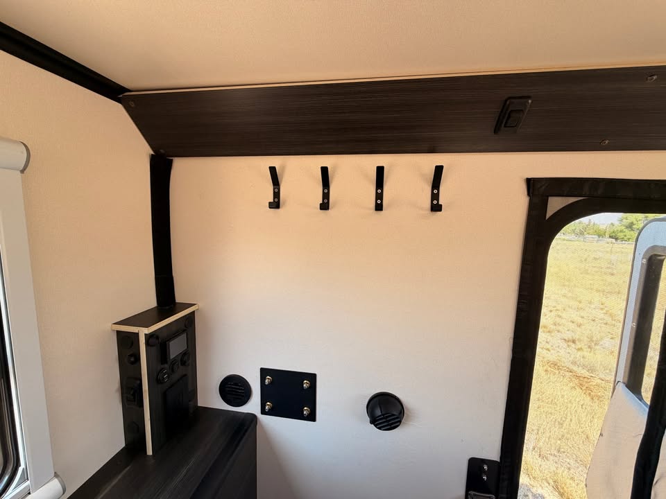 2024 Scout Olympic Truck Camper - Turnkey Off-Grid 4 Season Build, Full Victron System in Florence, MT (photo 9) — photo 9