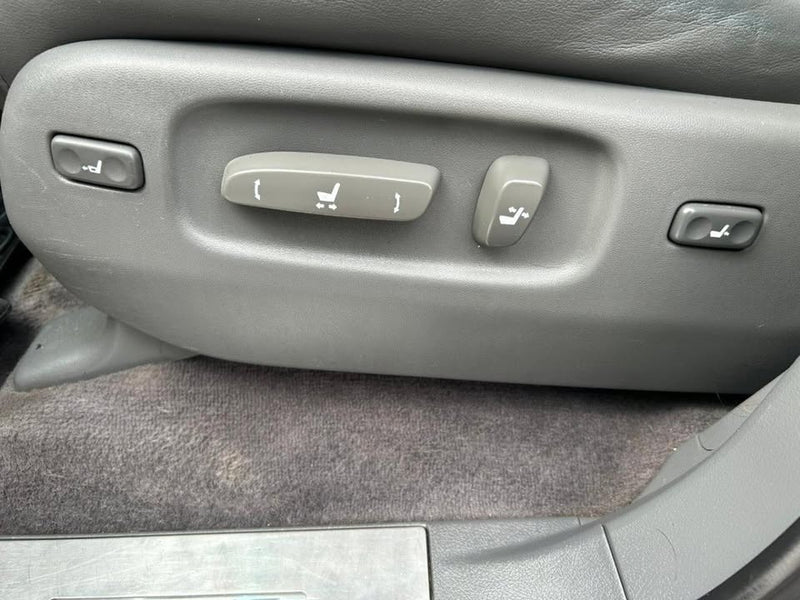 2008 Lexus LX 570 Sport Utility in Kirkland, WA (photo 11) — photo 11
