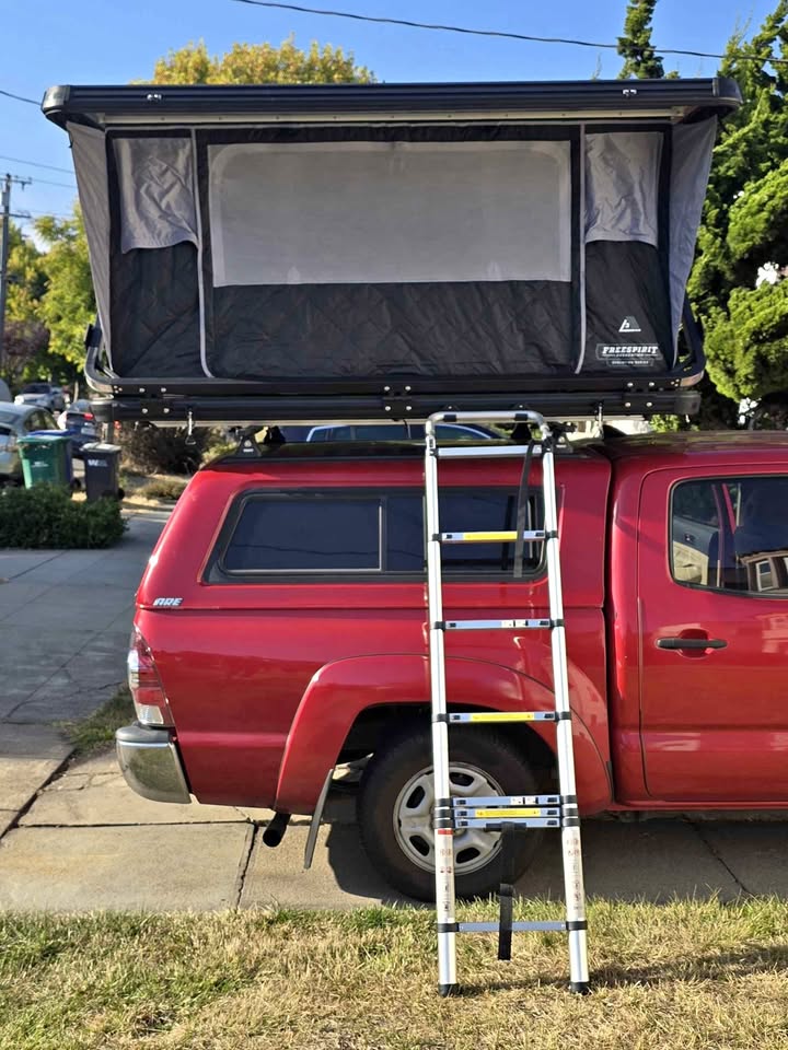 GoFSR Free Spirit Evolution Rooftop Tent (photo 1) — photo 1