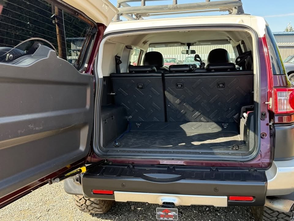 2007 TOYOTA FJ CRUISER in Spanaway, WA (photo 12) — photo 12