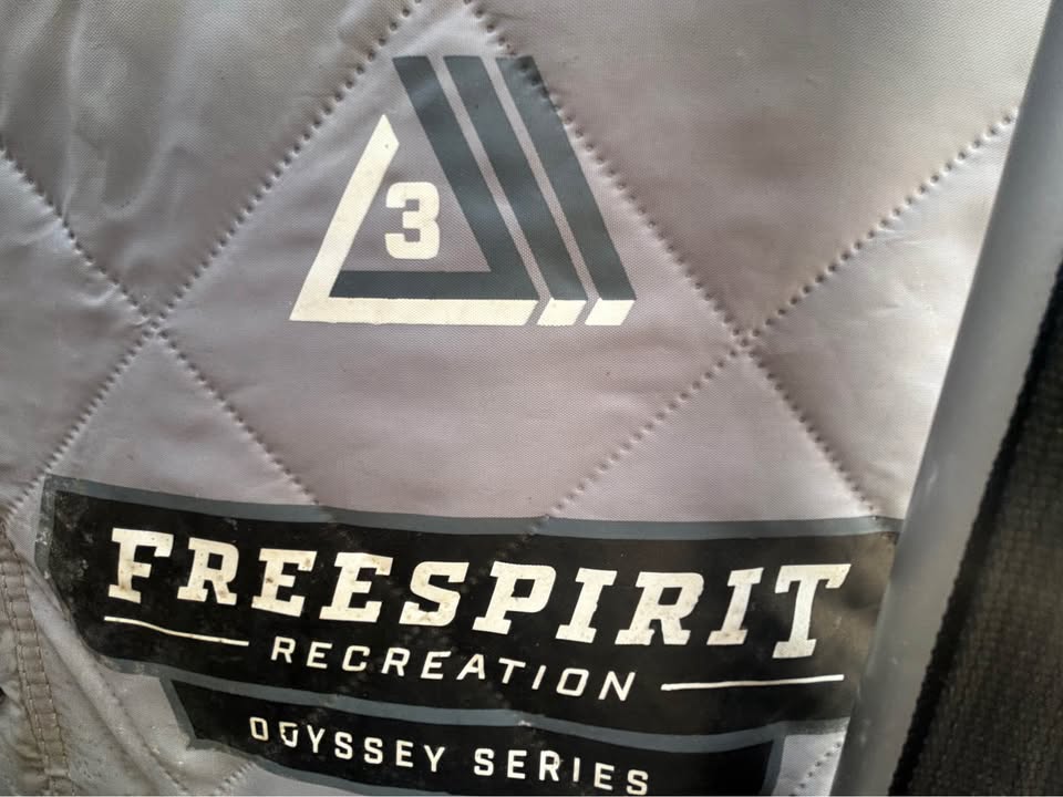 FreeSpirit Recreation Odyssey 55” Hard Shell Rooftop Tent + Rack in St Helens, OR (photo 5) — photo 5