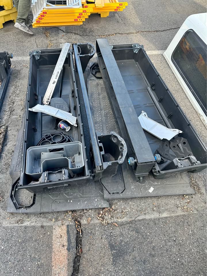 Decked bed system for gmc/chevy truck in Eagle Mountain, UT (photo 1)