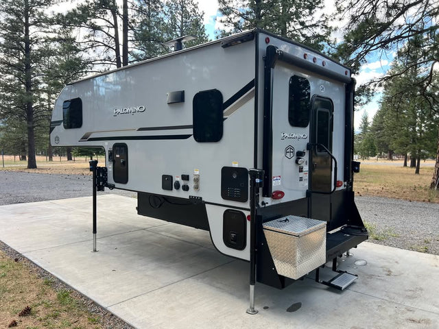 2025 Palomino BackPack HS 3210 With Slide Out and Generator + More — photo 3