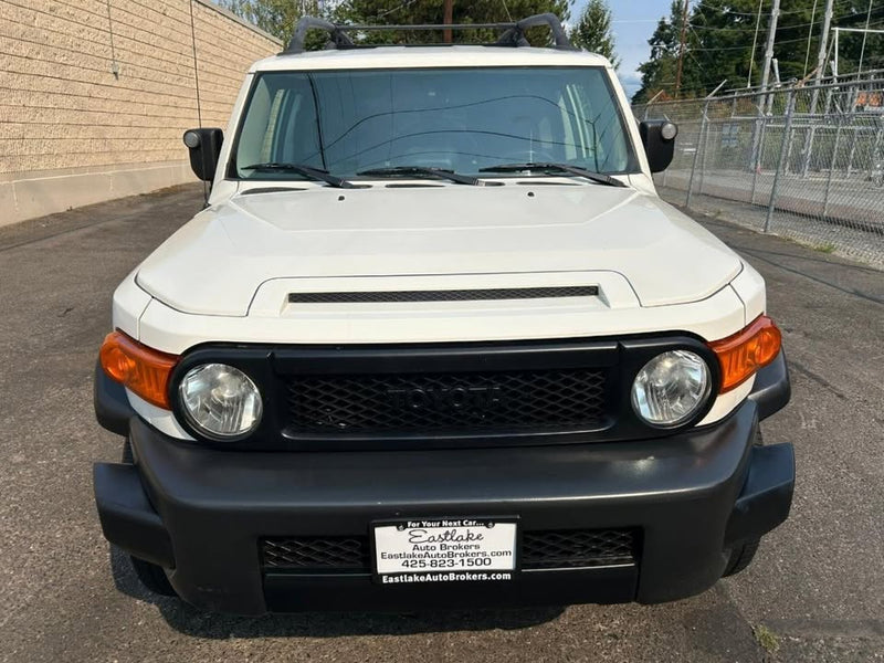2012 Toyota FJ Cruiser AT (photo 2) — photo 2