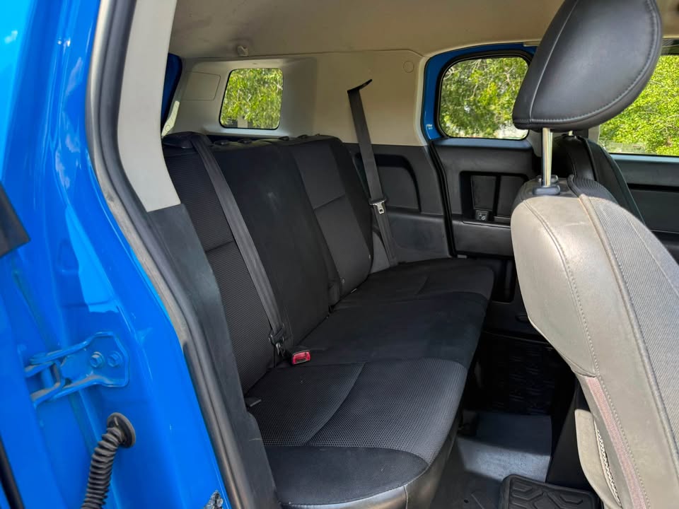 2007 Toyota FJ Cruiser · Sport Utility 2D in Pflugerville, TX (photo 9) — photo 9