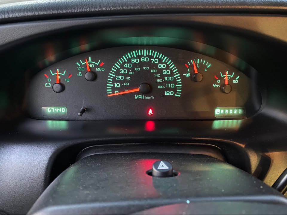 2003 Dodge Sportsmobile EB30 in Gurnee, IL (photo 12) — photo 12