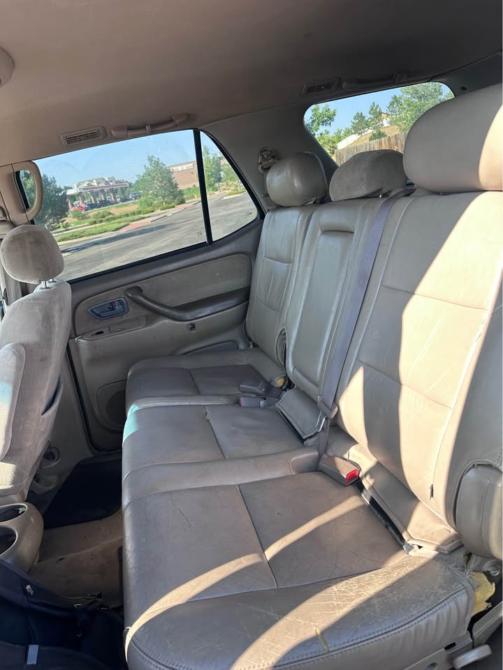2001 Toyota Sequoia · SR5 in Aurora, CO (photo 12)