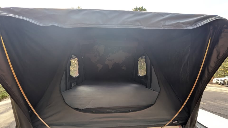 iKamper Skycamp DLX Mini Hardshell Rooftop Tent – Excellent Condition in Denver, CO (photo 9) — photo 9