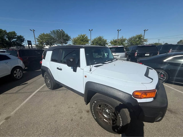 2010 Toyota FJ Cruiser · Sport Utility 2D — photo 2