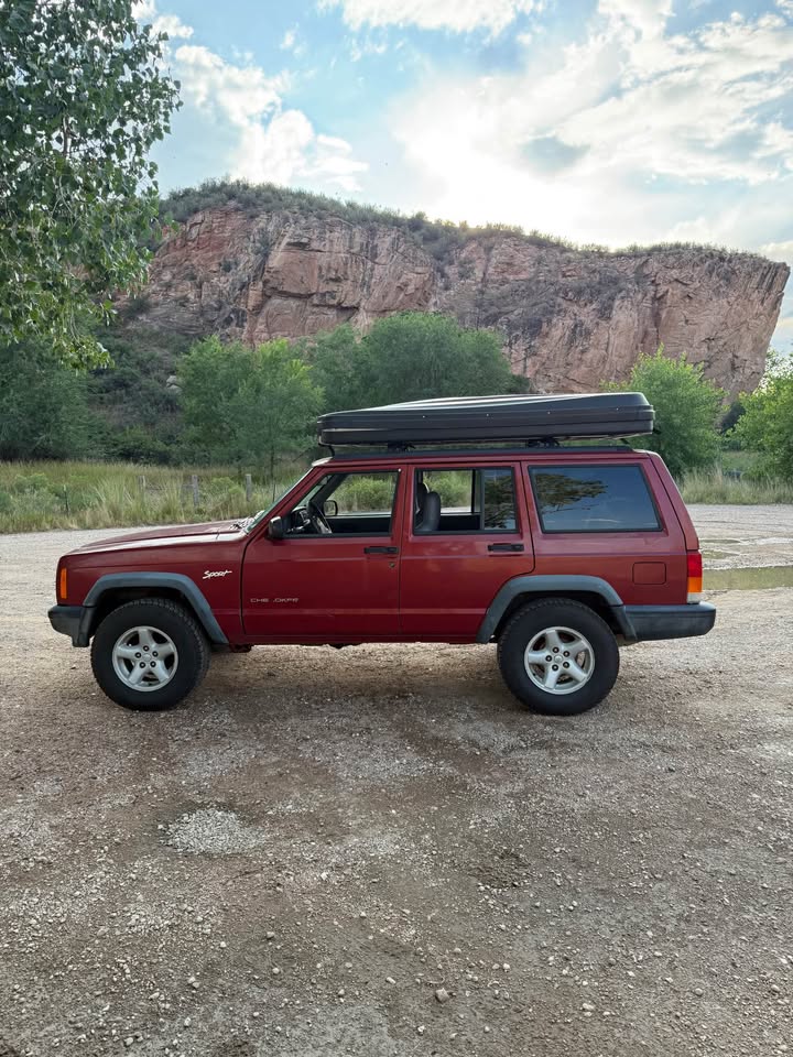 1998 Jeep Cherokee · XJ + Rooftop Tent in Fort Collins, CO (photo 5) — photo 5