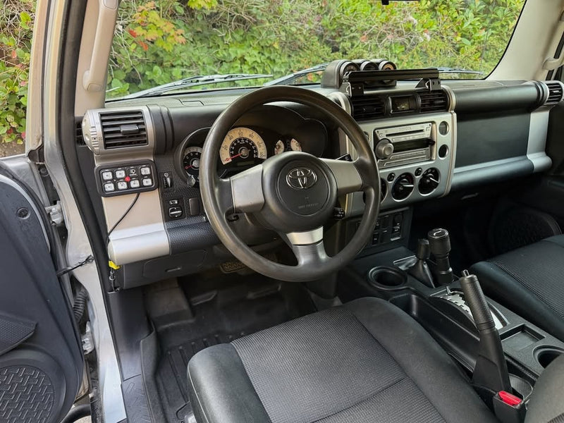 2008 Toyota FJ Cruiser Sport Utility 2D (photo 10) — photo 10