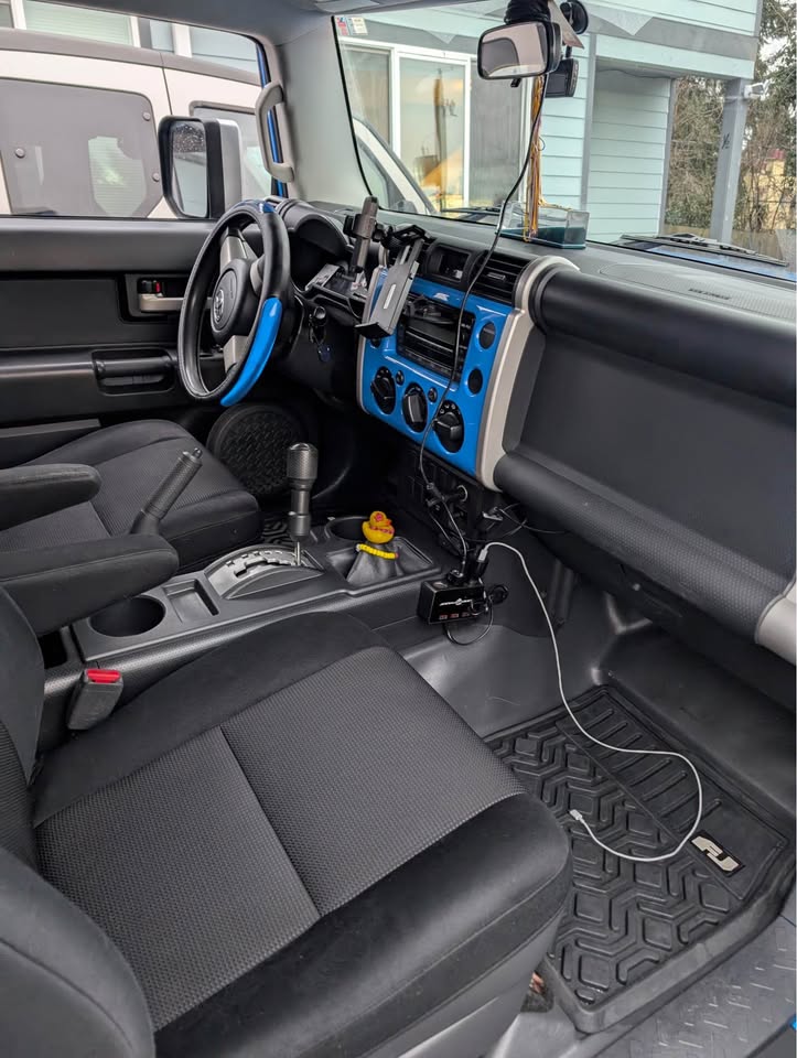 2007 Toyota FJ Cruiser · 4x4 in Auburn, WA (photo 3) — photo 3