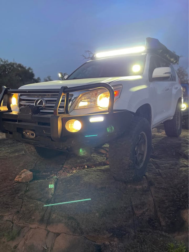 2011 Lexus GX460 Overland — photo 2