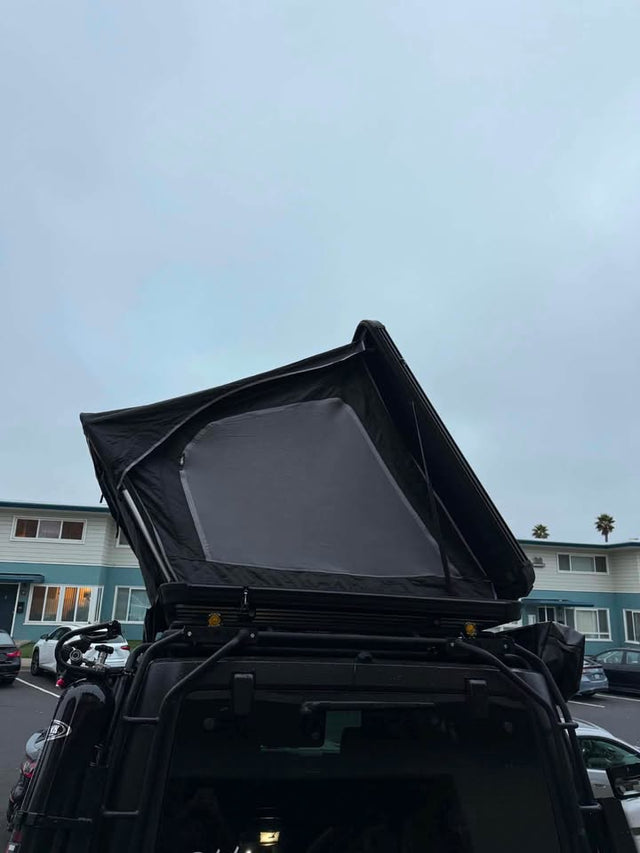 Freespirit Recreation Rooftop Tent
odyssey series XL — photo 3