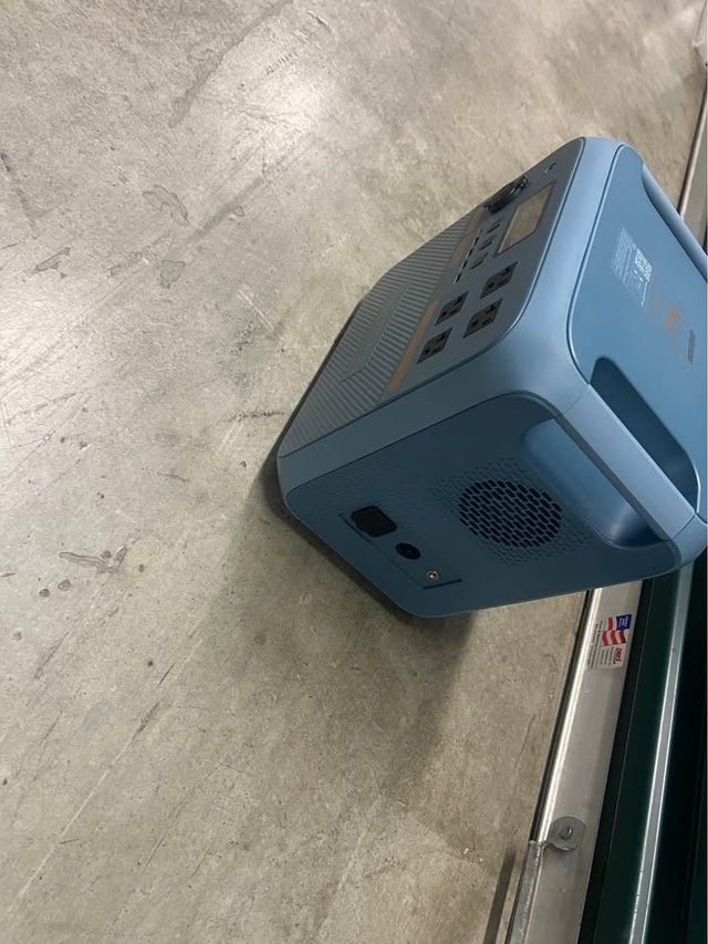 BLUETTI Pioneer Na Portable Power Station — photo 3