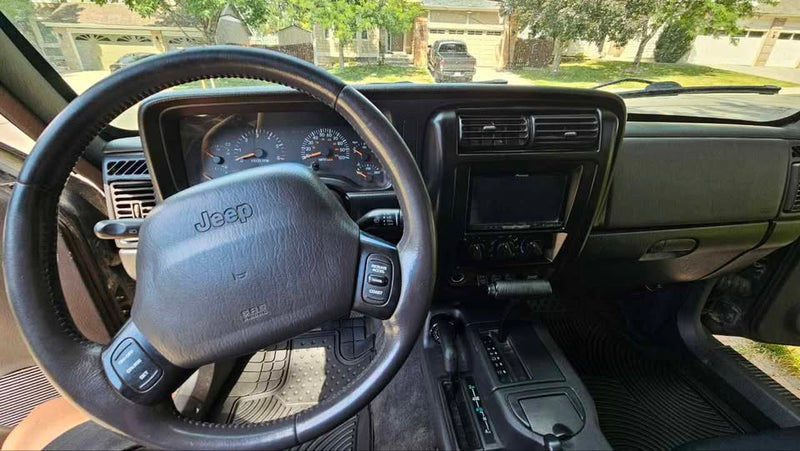 2001 Jeep Cherokee · Limited Sport Utility 4D (photo 8) — photo 8