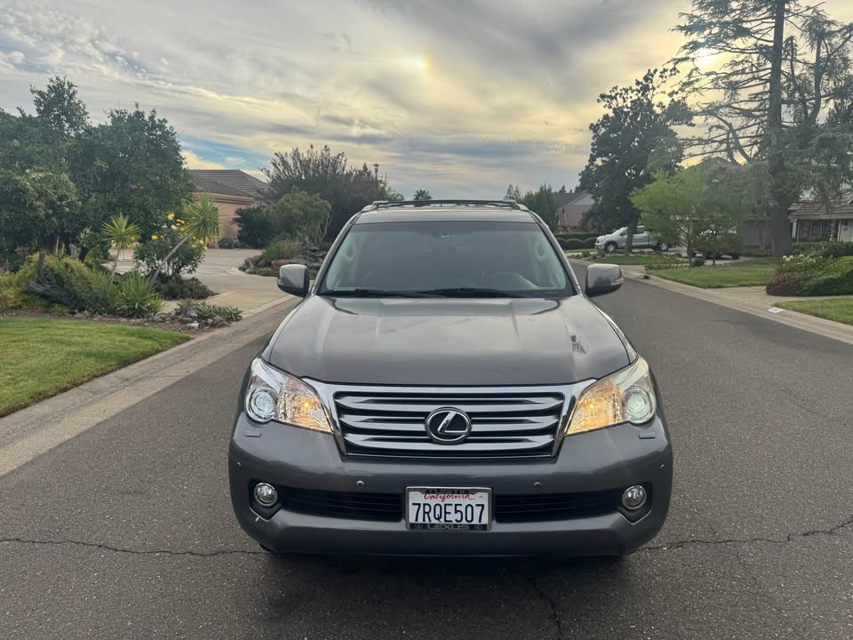 2010 Lexus GX · GX 460 Luxury Sport Utility 4D in Folsom, CA (photo 8) — photo 8