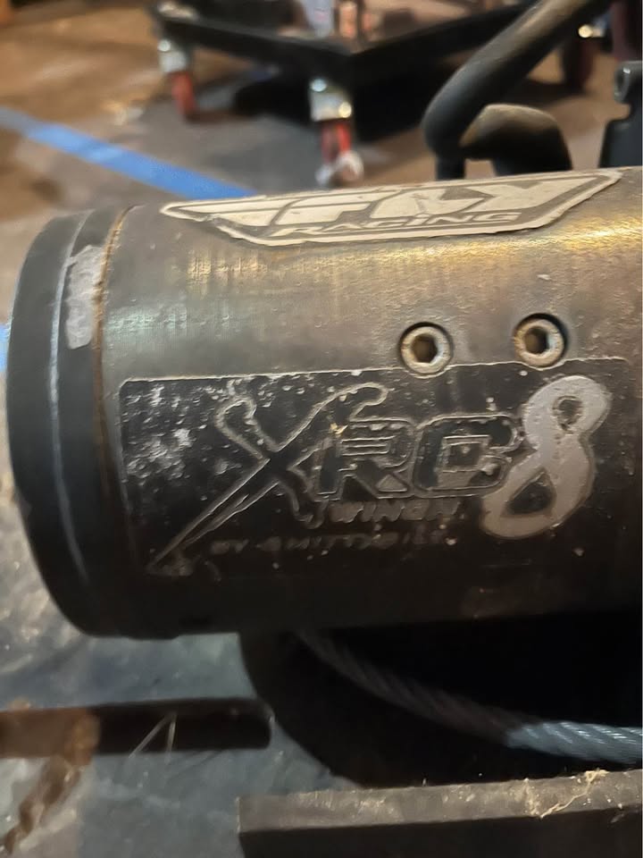 Xrc 8000lb winch in Vancouver, WA (photo 3) — photo 3