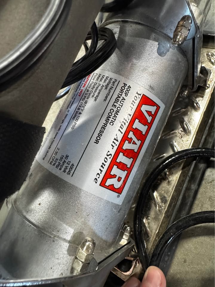 VIAIR 400P Automatic Portable Compressor in Denver, CO (photo 2) — photo 2
