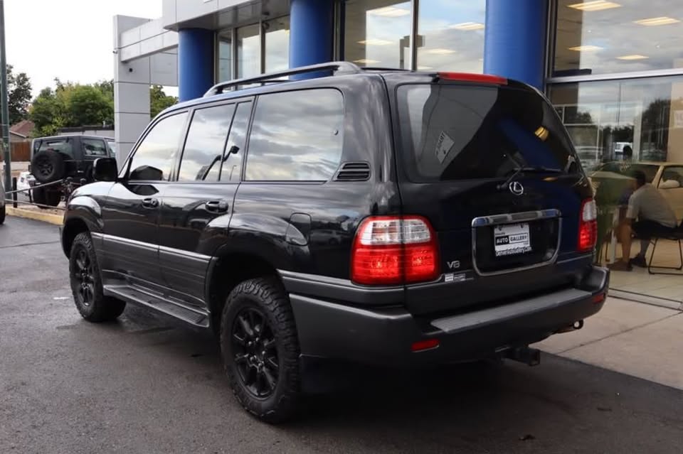 2002 Lexus LX 470 Sport Utility 4D in Denver, CO (photo 3) — photo 3
