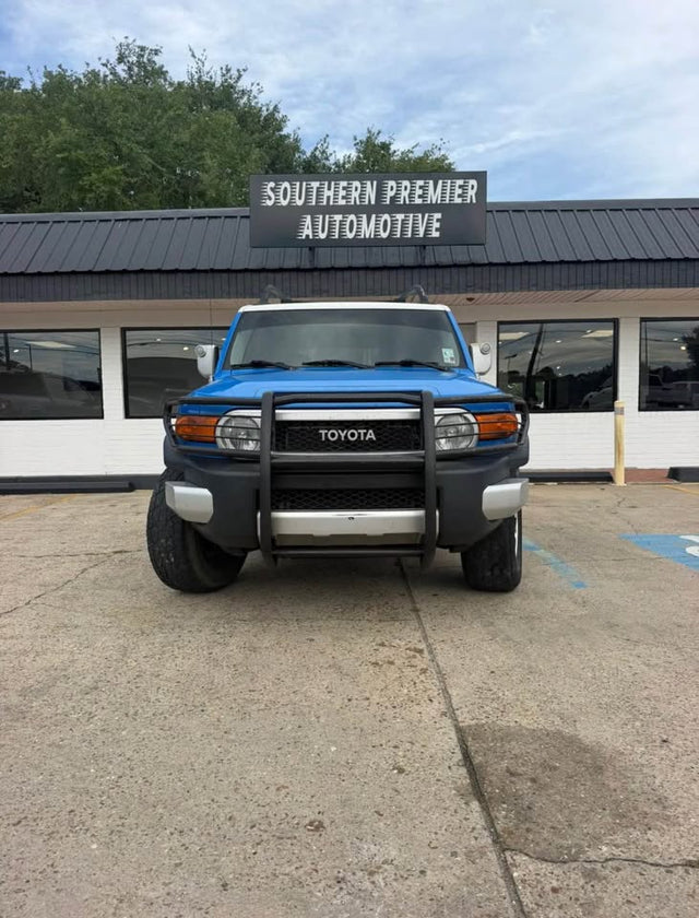 2007 Toyota FJ Cruiser · Sport Utility 2D — photo 2