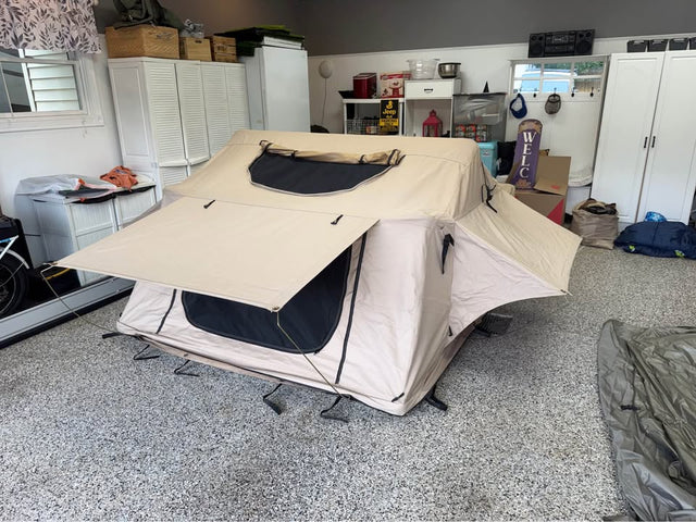 Smittybilt XL Rooftop Tent with Annex — photo 2