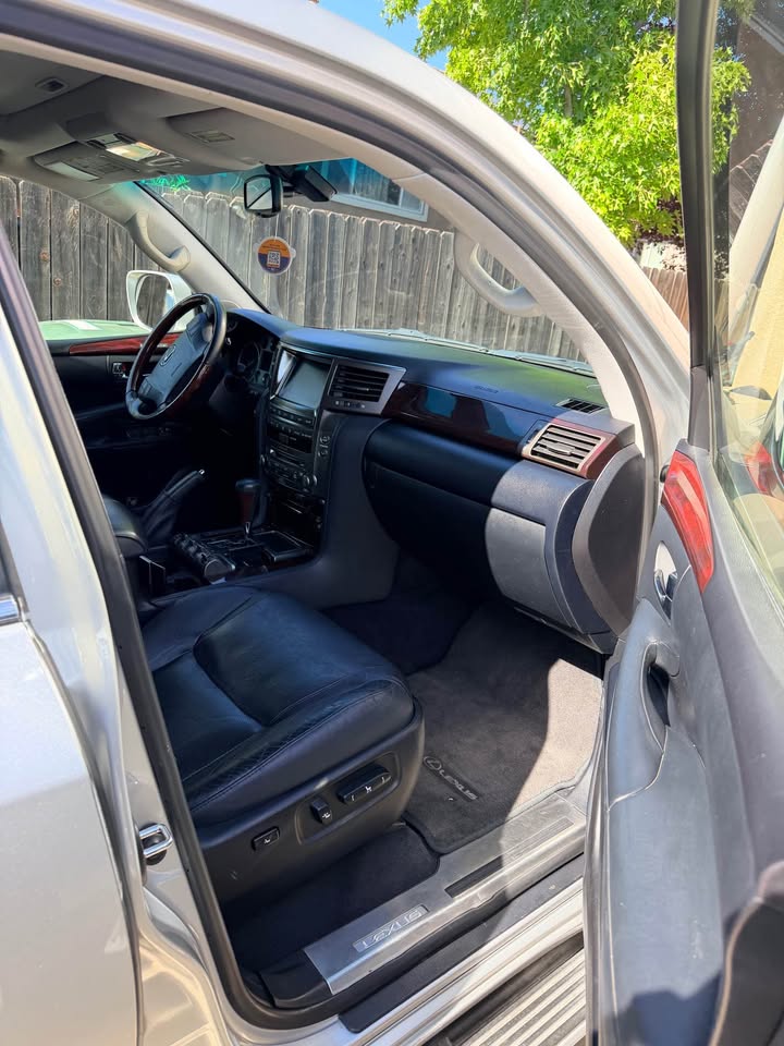 2011 Lexus LX · LX 570 Sport Utility 4D in Antioch, CA (photo 11) — photo 11