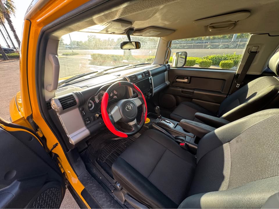 2008 Toyota FJ Cruiser · RWD in Sacramento, CA (photo 9) — photo 9