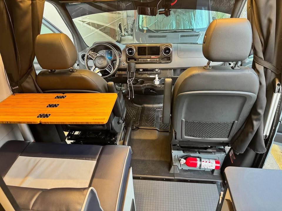 2021 Winnebago Revel Camper Van (photo 6) — photo 6