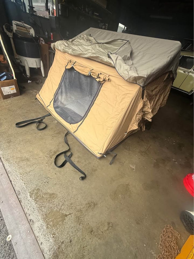 CVT Cascadia Vehicle Tents Rooftop Tent — photo 3