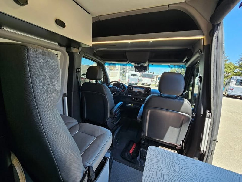 Used Class B Diesel - 2025 Winnebago Revel 44E LOTS OF UPGRADES in Kent, WA (photo 9) — photo 9