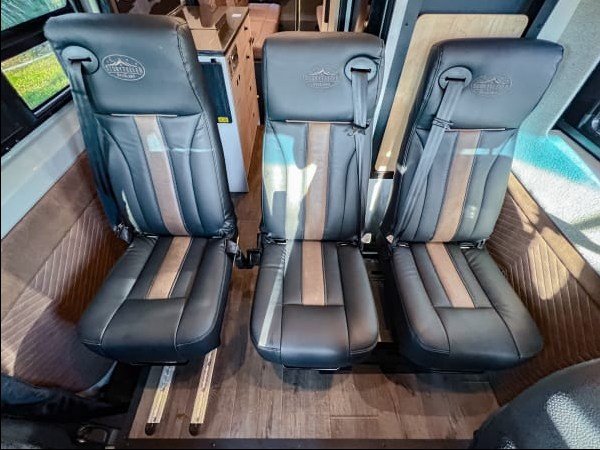 2026 Storyteller Overland CREW MODE AWD in Port St Lucie, FL (photo 6) — photo 6