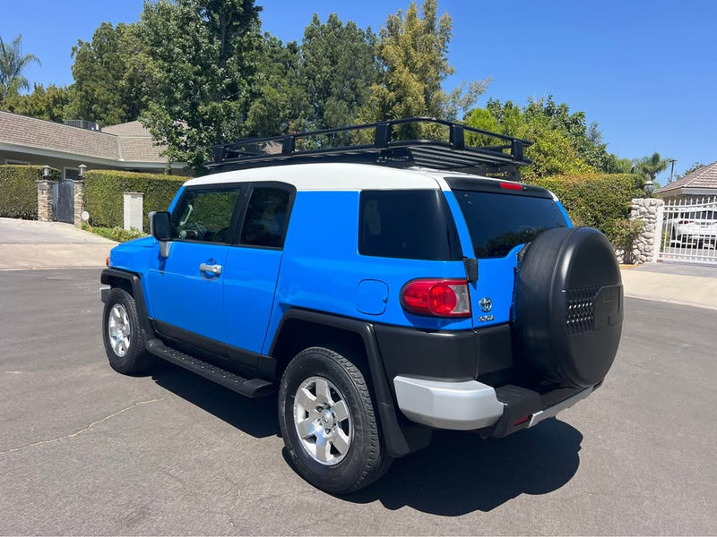 2007 Toyota FJ Cruiser · Sport Utility 2D in Valencia, CA (photo 3) — photo 3