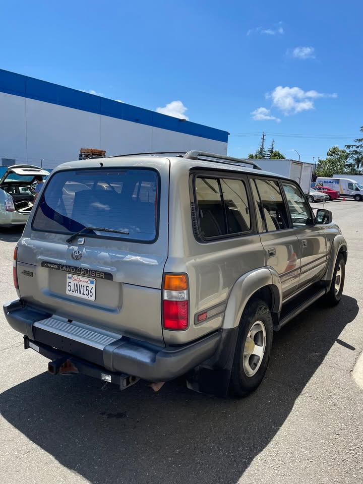1997 Toyota Land Cruiser in Palo Alto, CA (photo 7) — photo 7