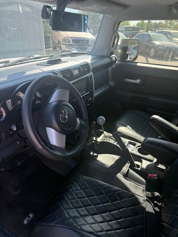 2010 Toyota FJ Cruiser · Sport Utility 2D in Boise, ID (photo 6) — photo 6