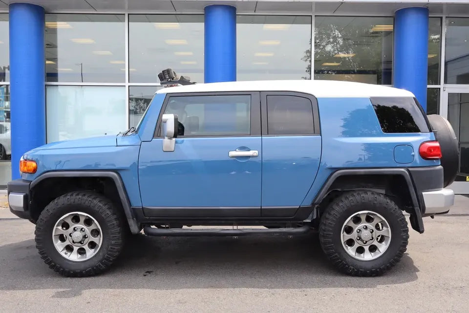 2011 Toyota FJ Cruiser in Aurora, CO (photo 2) — photo 2