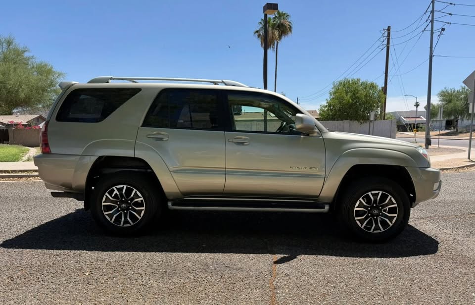 2004 Toyota 4Runner Limited Sport Utility 4D in Phoenix, AZ (photo 8) — photo 8
