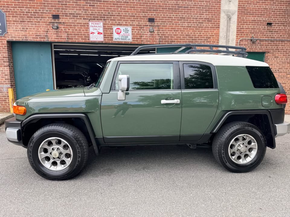 2012 TOYOTA FJ CRUISER‼1 OWNER‼84K MILES · FINANCE TODAY‼ in Fresh Meadows, NY (photo 2) — photo 2