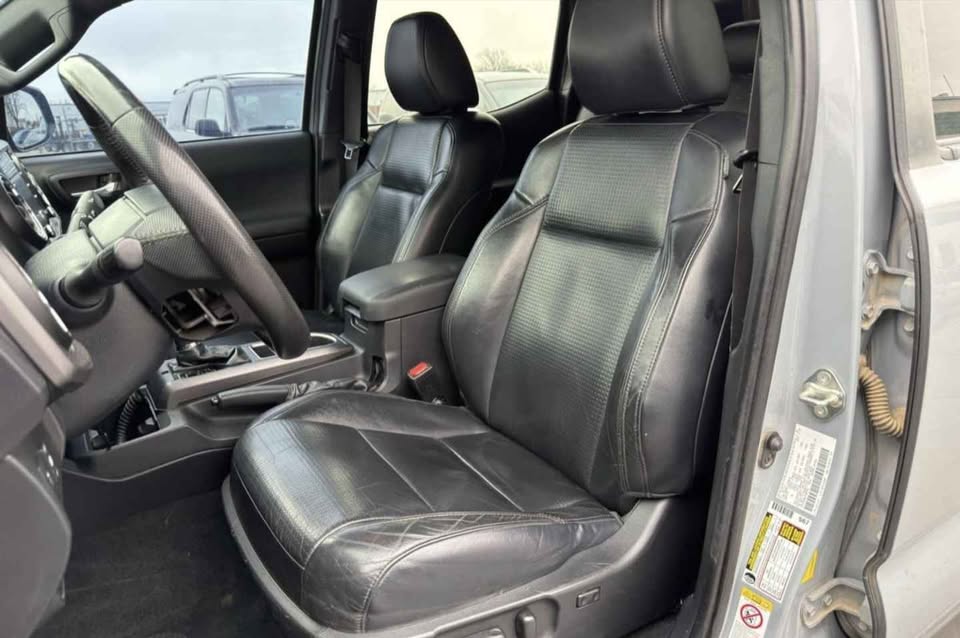2020 Toyota Tacoma Double Cab TRD OFF-ROAD 4X4 in Arvada, CO (photo 6)