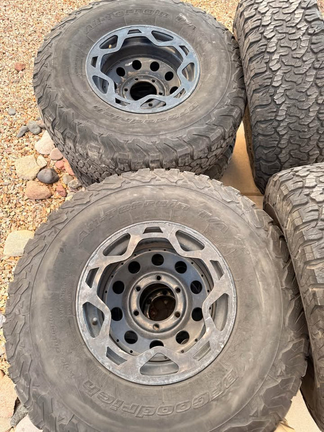 Tires — photo 3