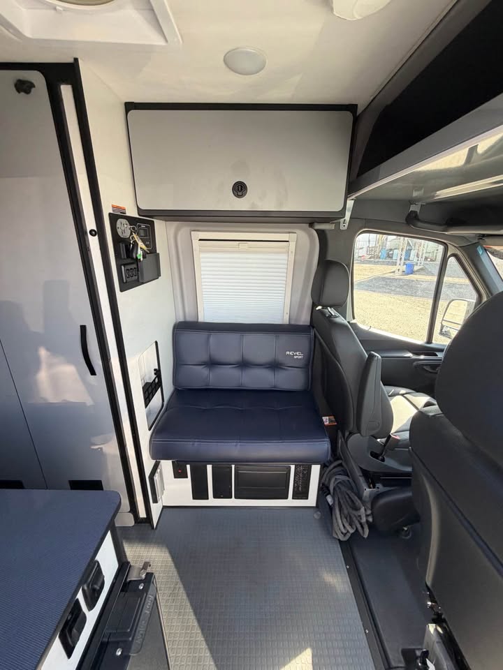 2026 Winnebago Revel Sport 44C in Mesa, AZ (photo 5) — photo 5