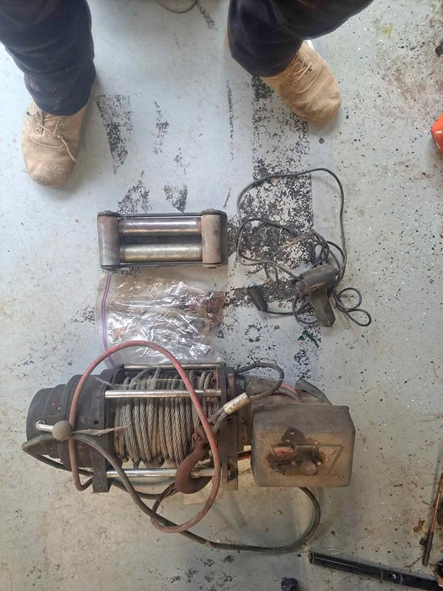 Warn M8000 Electric Winch in Bremerton, WA (photo 1)