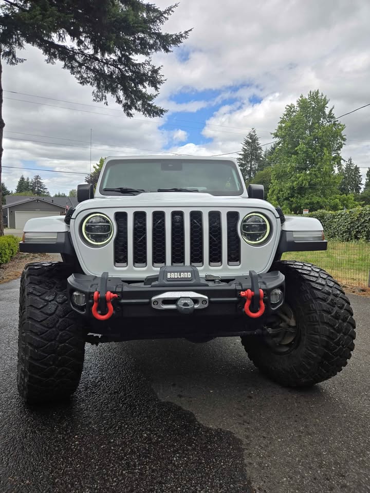 2020 Jeep Gladiator · Rubicon Pickup 4D 5 ft in Eagle Creek, OR (photo 3)