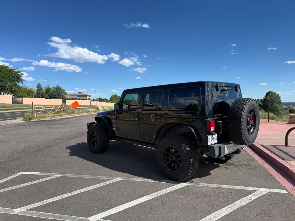 2011 Jeep wrangler unlimited sahara in Colorado Springs, CO (photo 4) — photo 4