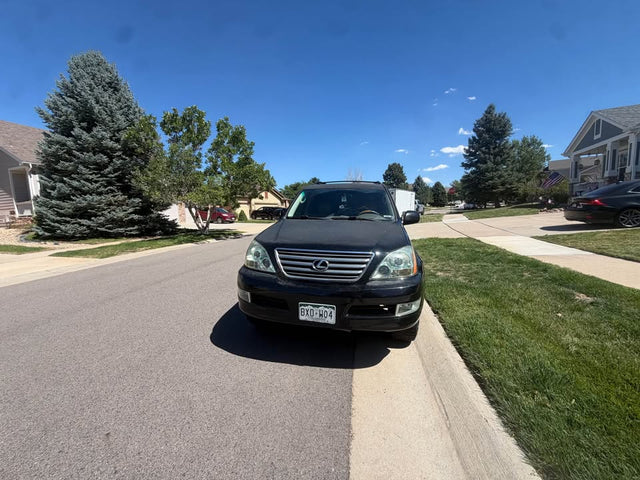2004 Lexus GX · GX 470 Sport Utility 4D — photo 2