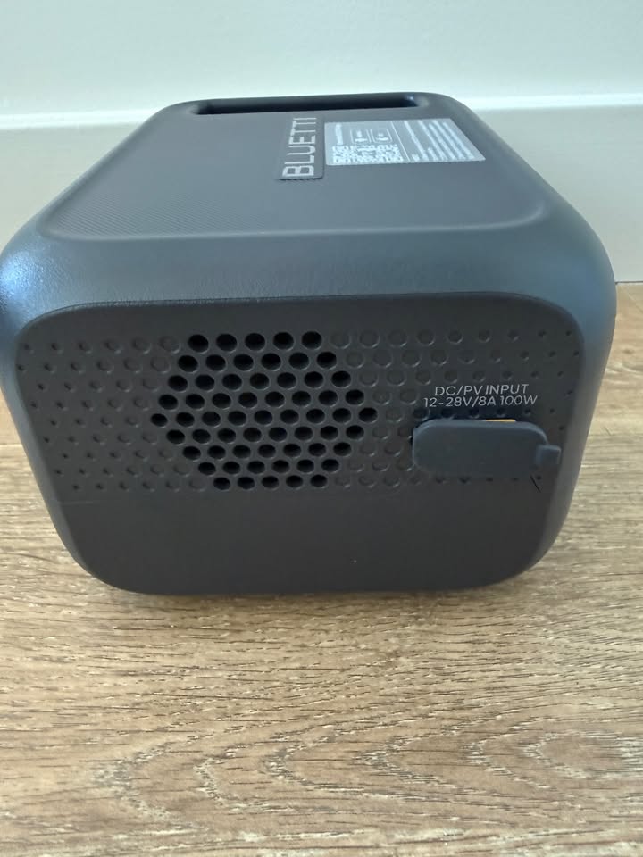 New Bluetti Elite 10 Portable Power Station 200W 128Wh with USB-C and AC Output in Oakland, CA (photo 5) — photo 5