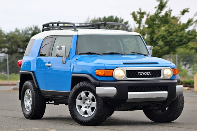 2007 Toyota FJ Cruiser in Kent, WA (photo 1)