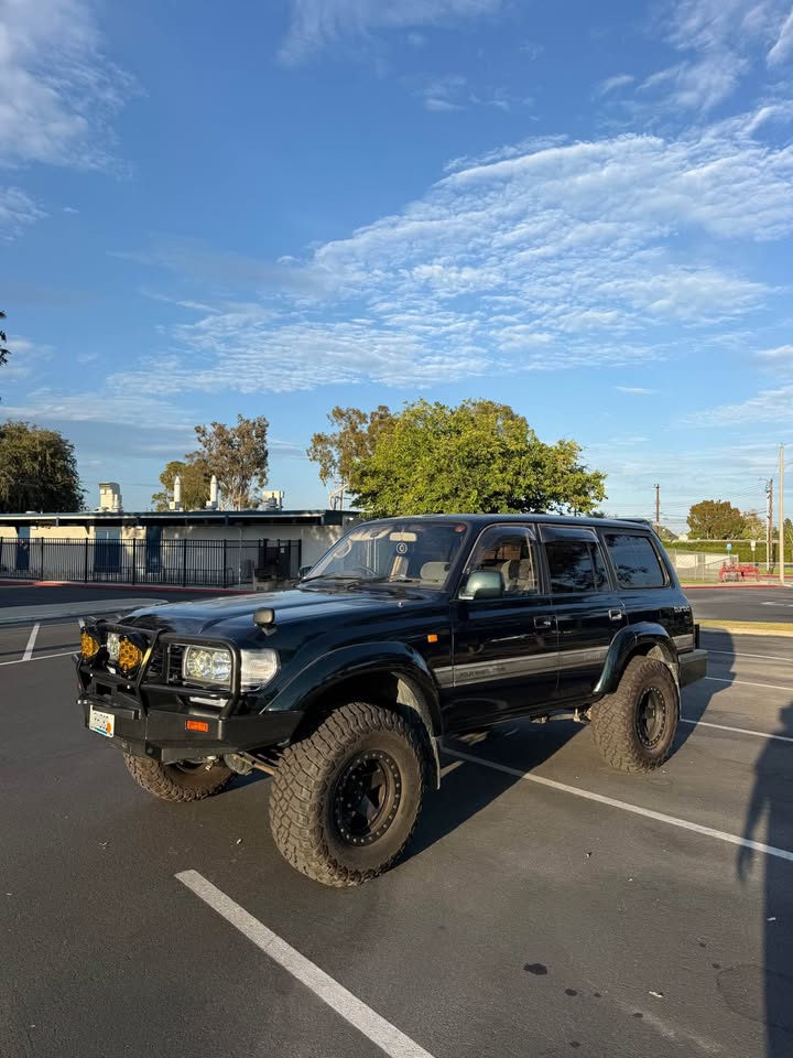1997 Toyota Landcruiser in Costa Mesa, CA (photo 3) — photo 3
