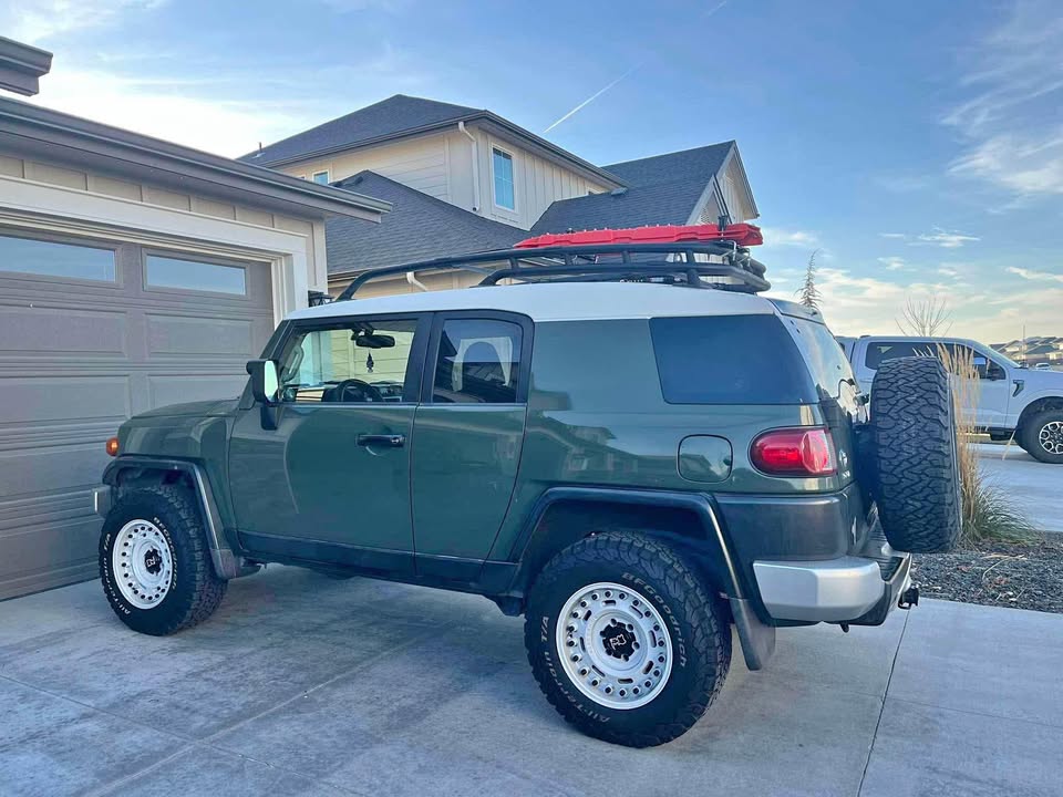 2010 Toyota FJ Cruiser · Sport Utility 2D in Meridian, ID (photo 1) — photo 1
