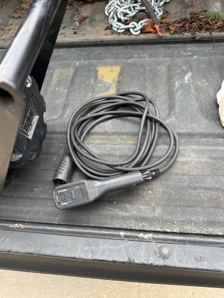 10,000lb. Warn Winch in Summerville, SC (photo 3) — photo 3